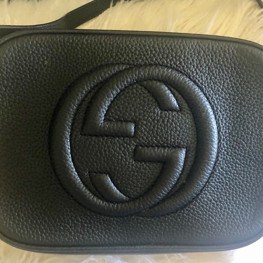 Gucci black disco bag great condition and price